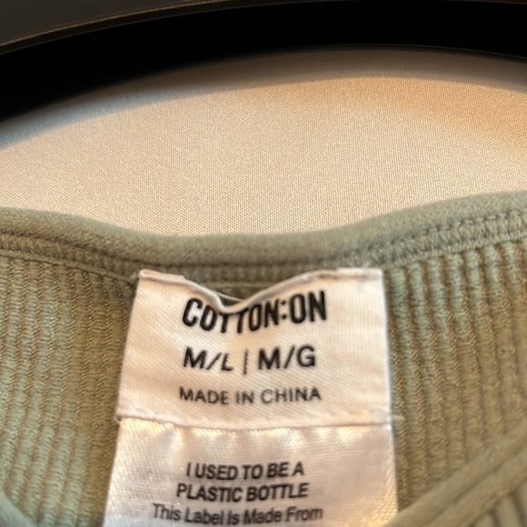 Cotton On ribbed cropped tank top - Picture 3 of 3